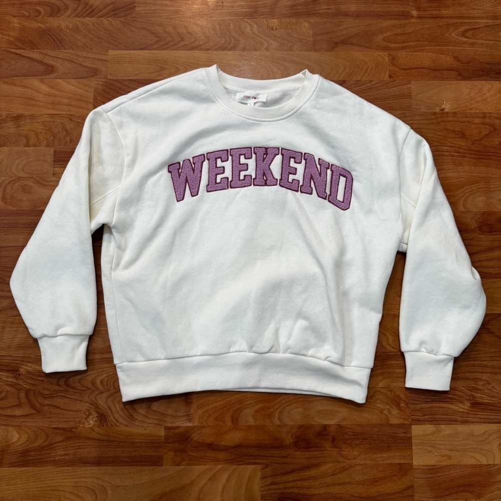 Pink Rose White “WEEKEND” Knitted Embroidered Sweatshirt Women’s Size Small